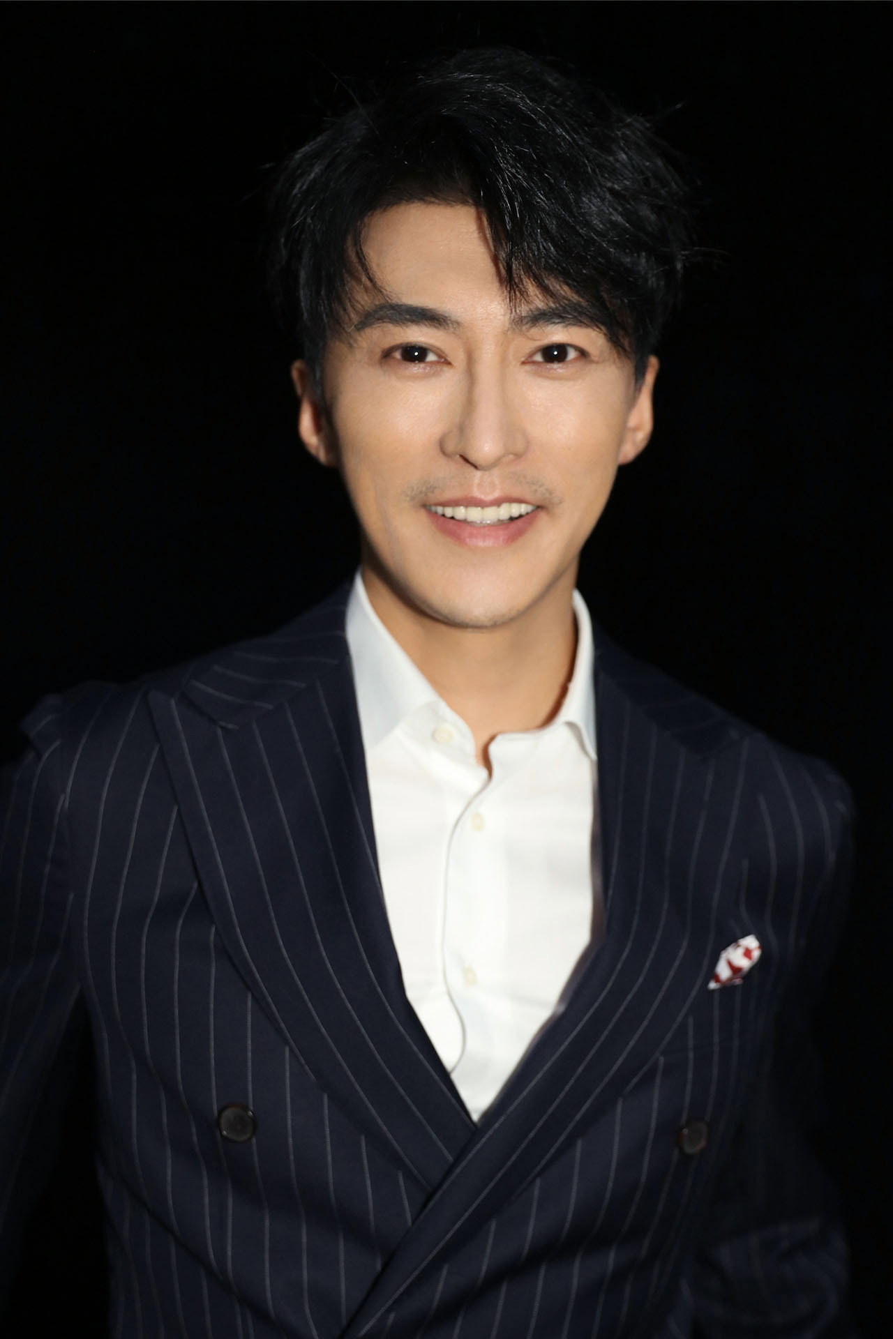 Zhang Haocheng as Shen Zuitian in Love and Sword