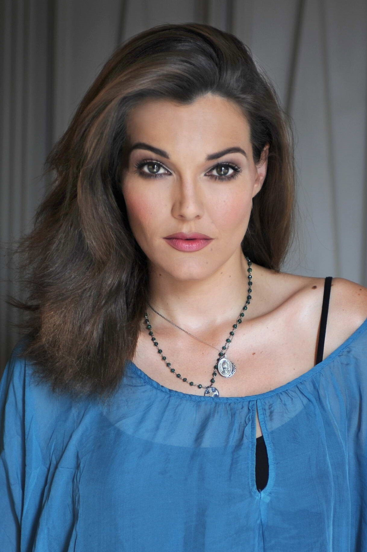 Pilar Abella as Carmen Reyes in 20 tantos