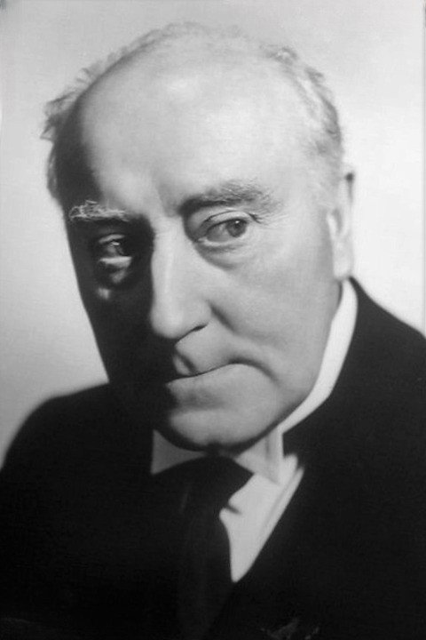 Halliwell Hobbes as Brig. Gen. Sir Danvers Carew in Dr. Jekyll and Mr. Hyde