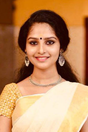 Yami Sona as Diya in E.M.I