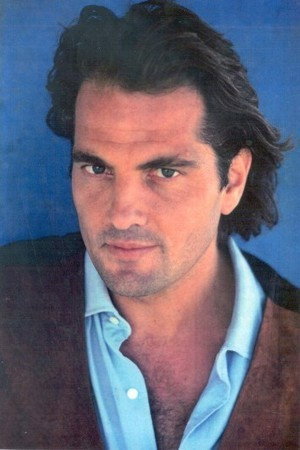 Saverio Vallone as Lotario in The Sandman