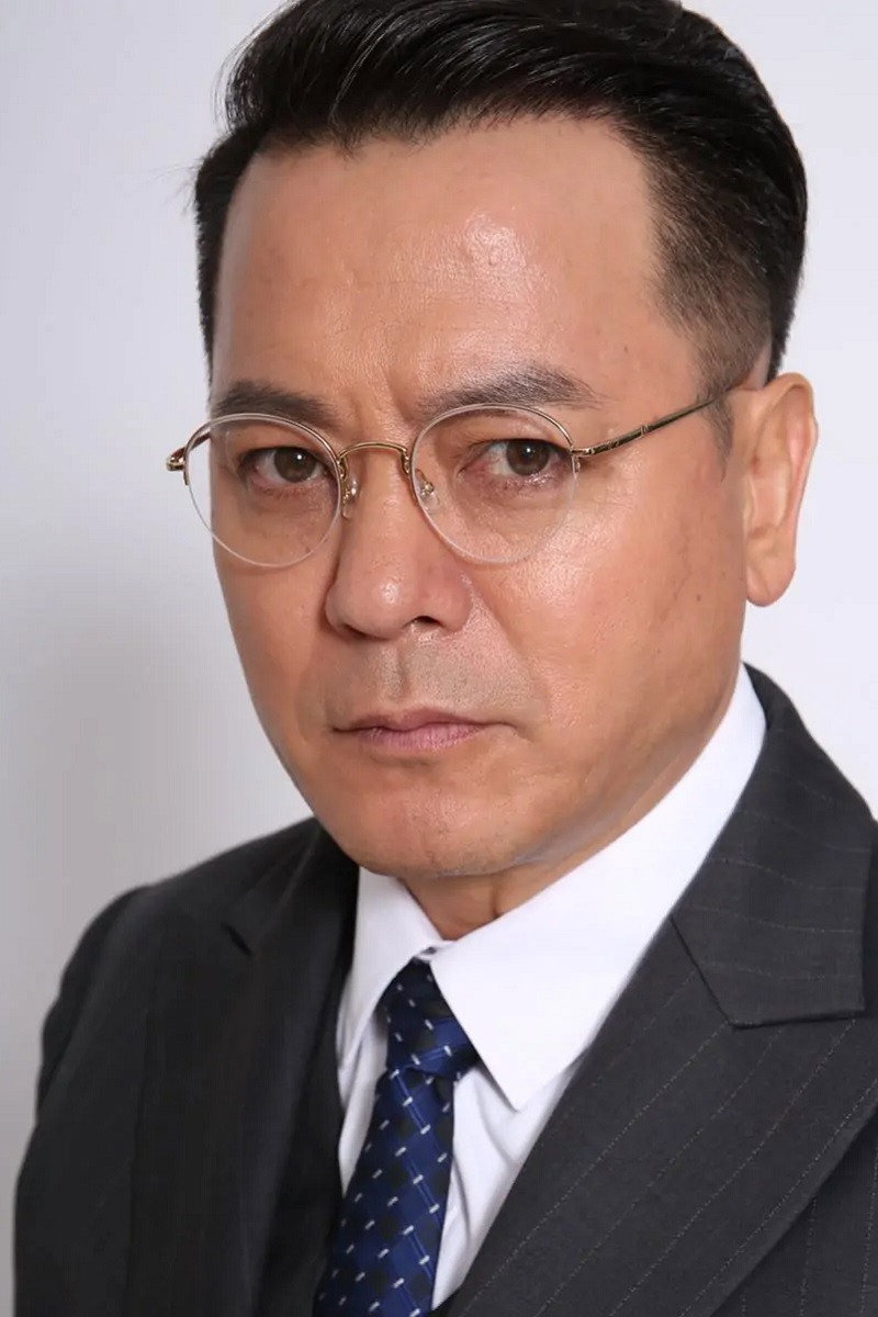 Jinfeng Lin as 李鸿声 in War on a String
