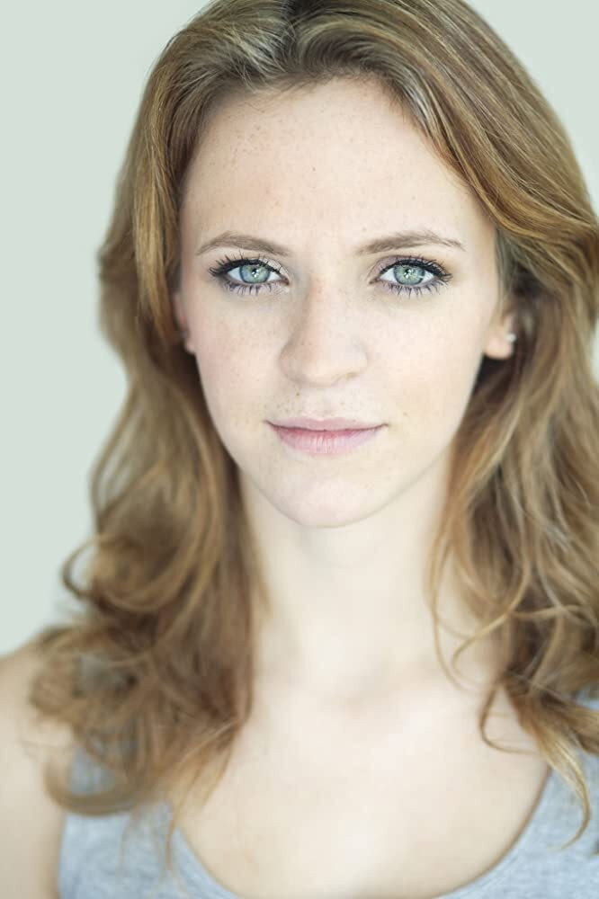 Lucinda Dryzek as Louisa Bingley in The Other Bennet Sister