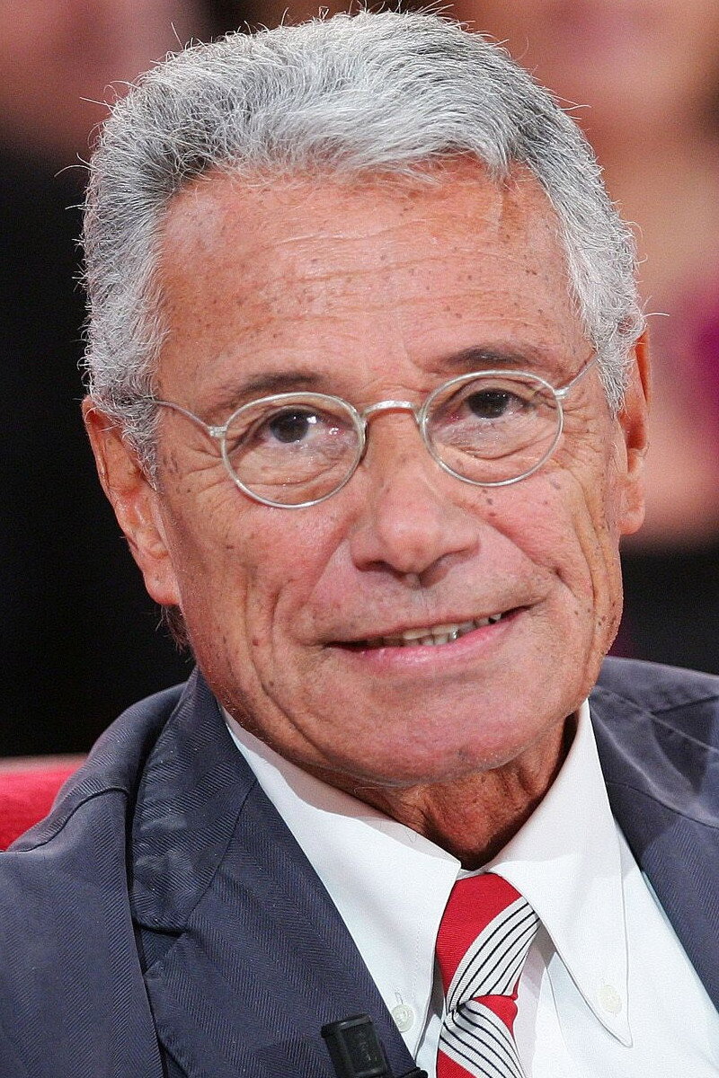Jean-Marie Périer as Self in The Discreet Françoise Hardy