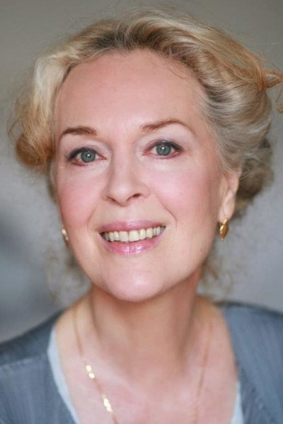 Evelyne Buyle as Maryvonne Roman, ex femme de Louis in Louis la Brocante