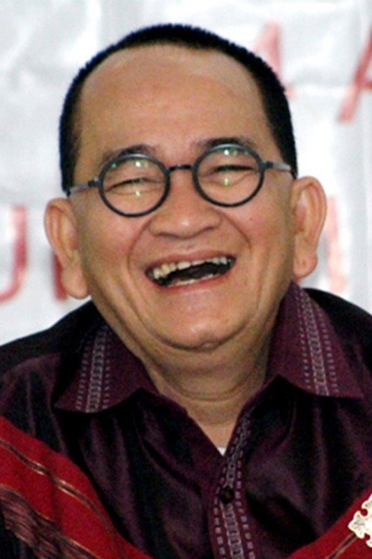 Ruhut Sitompul as Bandar in Last Second