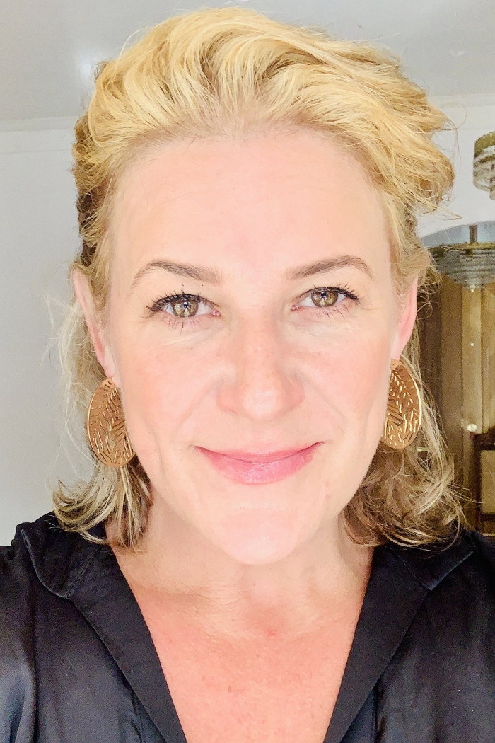 Bonnie Lee Bouman as Emily in Inescapable