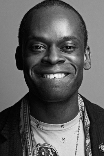 Sahr Ngaujah as Walter in Farewell Meu Amor