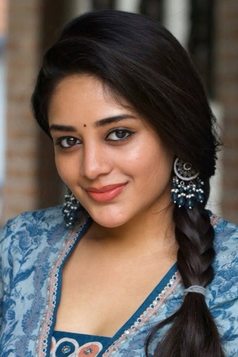 Deepshika Umapathy as Swetha in Fourth Floor