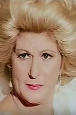 سعاد حسين as إسعاد in The Stoners