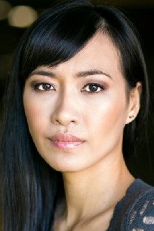 Olivia Poon as ANNA in 100 Days