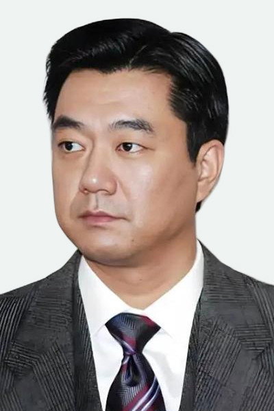 董勇 as Xu Guozhu in Trident