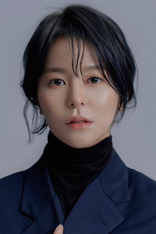 김주연 as Lee Soo-yeon in Welcome to Wedding Hell