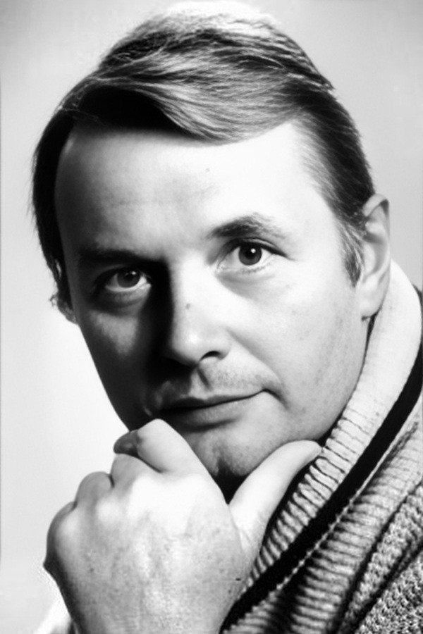 Klaus Gehrke as Peter Kmoch in Rote Bergsteiger