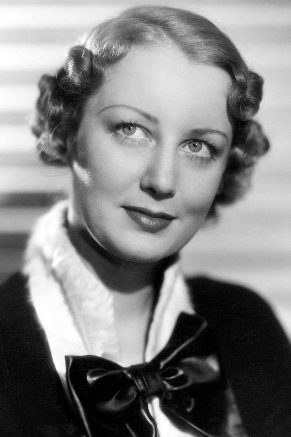 Judith Allen as Helen Molloy in Telephone Operator