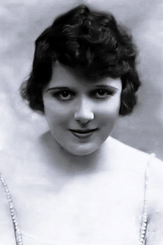 Nell Craig as Mrs. Agnes Howard in The Whirlpool