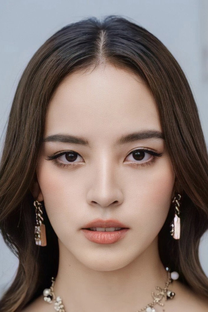 ณัฏฐณิชา ดังวัธนาวณิชย์ as Meena (Min) in Cubic