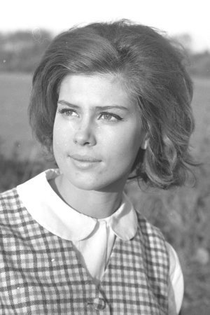 Sophie Agacinski as Sophie in Gross Paris