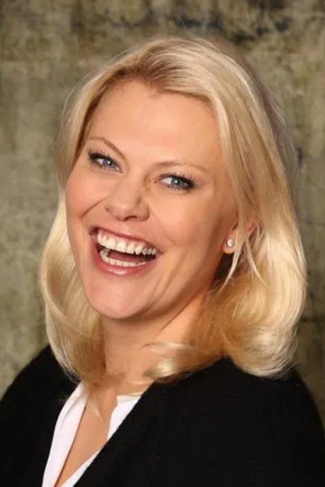 Magdalena Kropiunig as Magda in Let Me Try Again