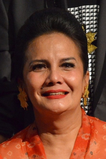 Christine Hakim as Bayan in Princess of Mount Ledang