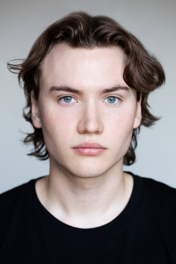 Ágúst Örn B. Wigum as Bassi in When the Light Breaks