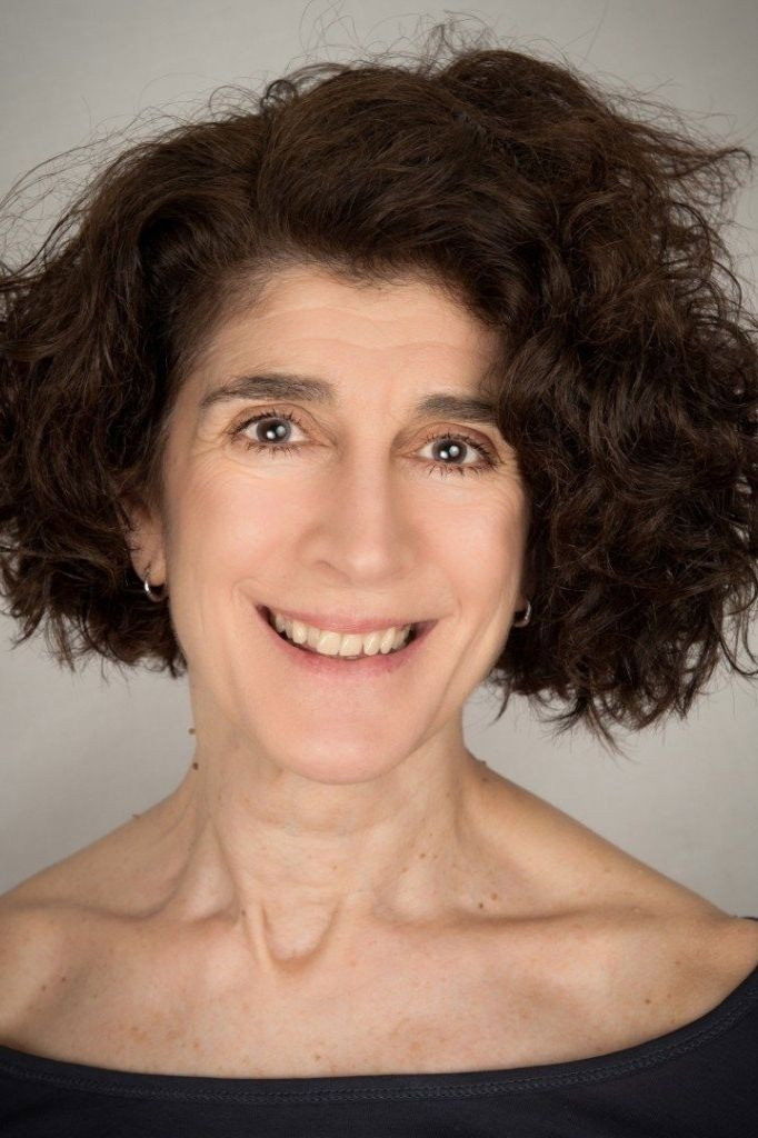 Anna Savva as Belgin in Kotti