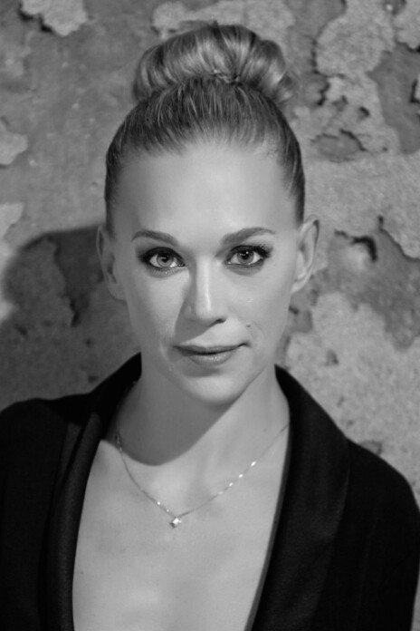 Milena Mancini as Alessia Angeli in A mano disarmata