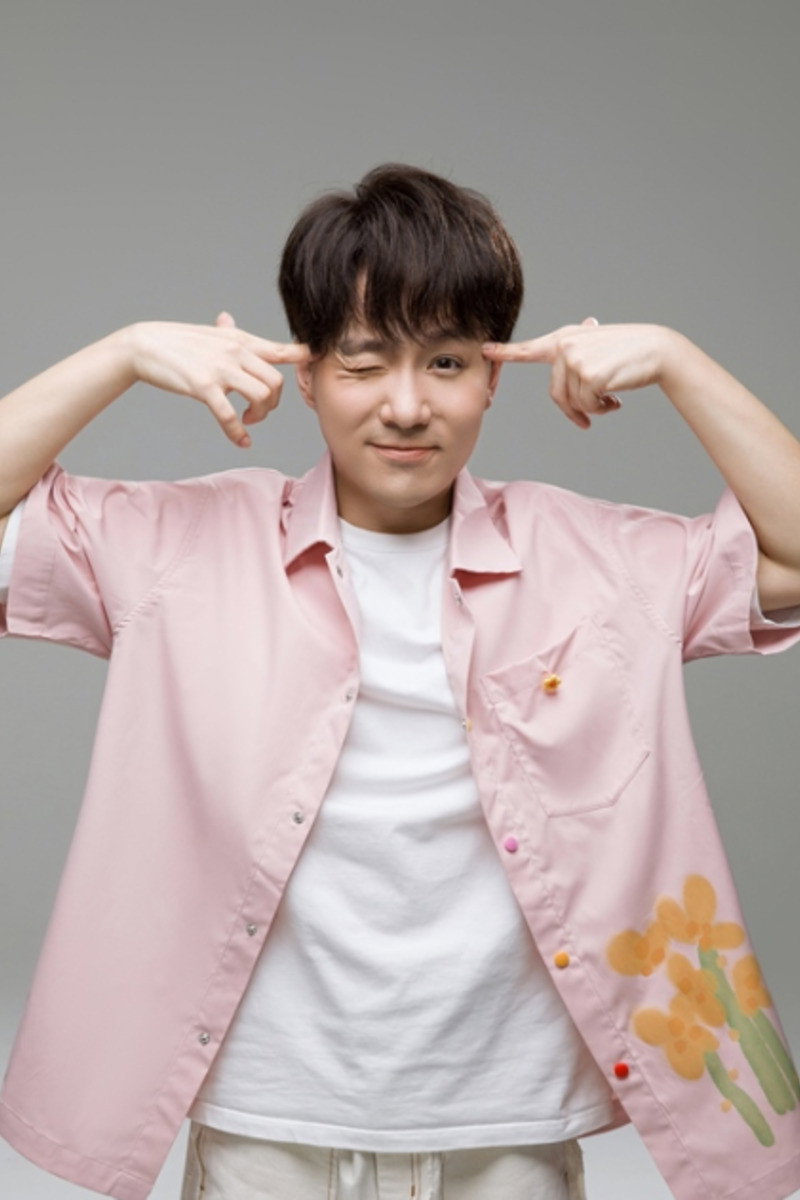 Meng Zhichao as Zhang Yan in The Drifting Red Balloon