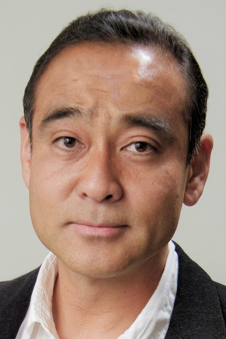 松山鷹志 as Badakin (voice) in Drifting Dragons