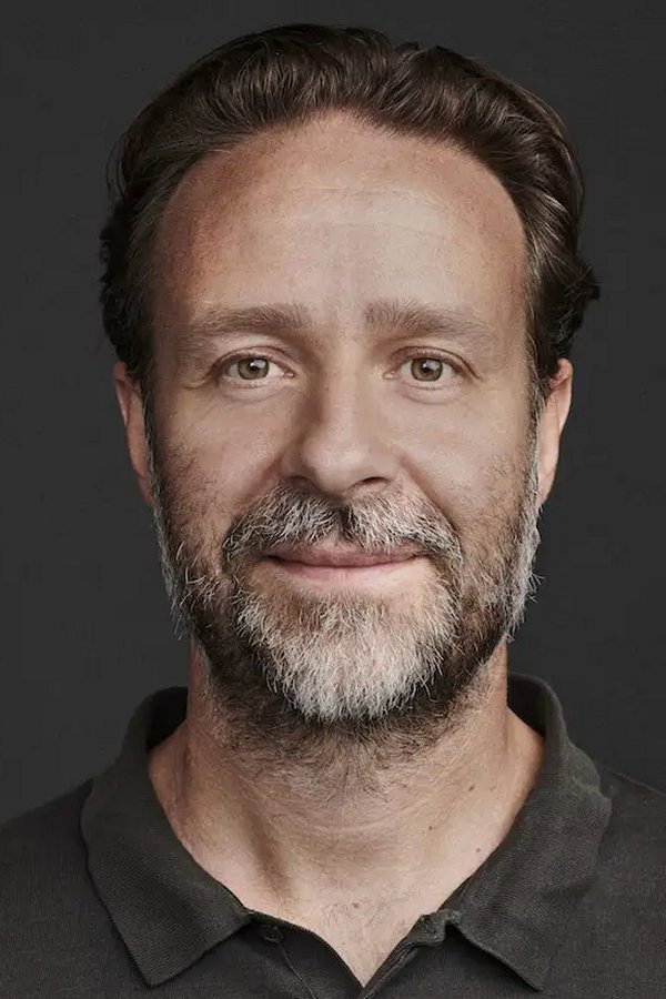 Mikkel Herforth as Vært in Talent