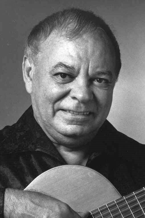 Laurindo Almeida as Self in Carmen Miranda: Bananas Is My Business