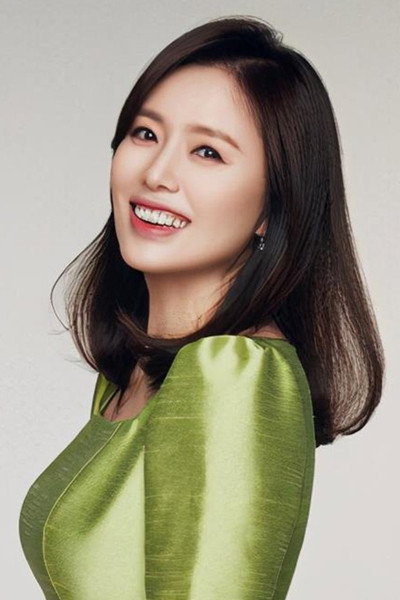 하희라 as Han Moon-Hee in To Be With You