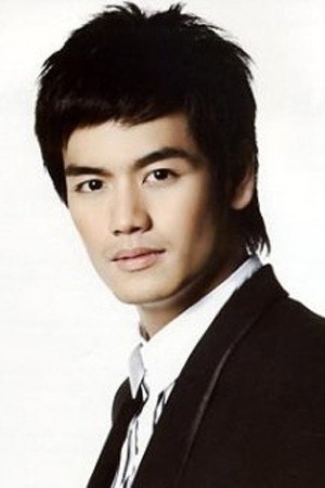 Pongsak Rattanapong as Leng in Thee Trakoon Song