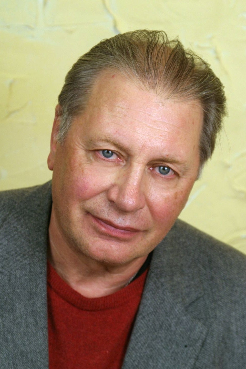 Валентин Смирнитский as Декан in 20/22