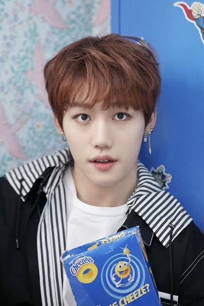 이장준 as Lee Jang-jun in Crash! Insignificant Roommates