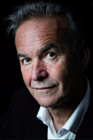 Nick Broomfield as Self in Capturing Reality