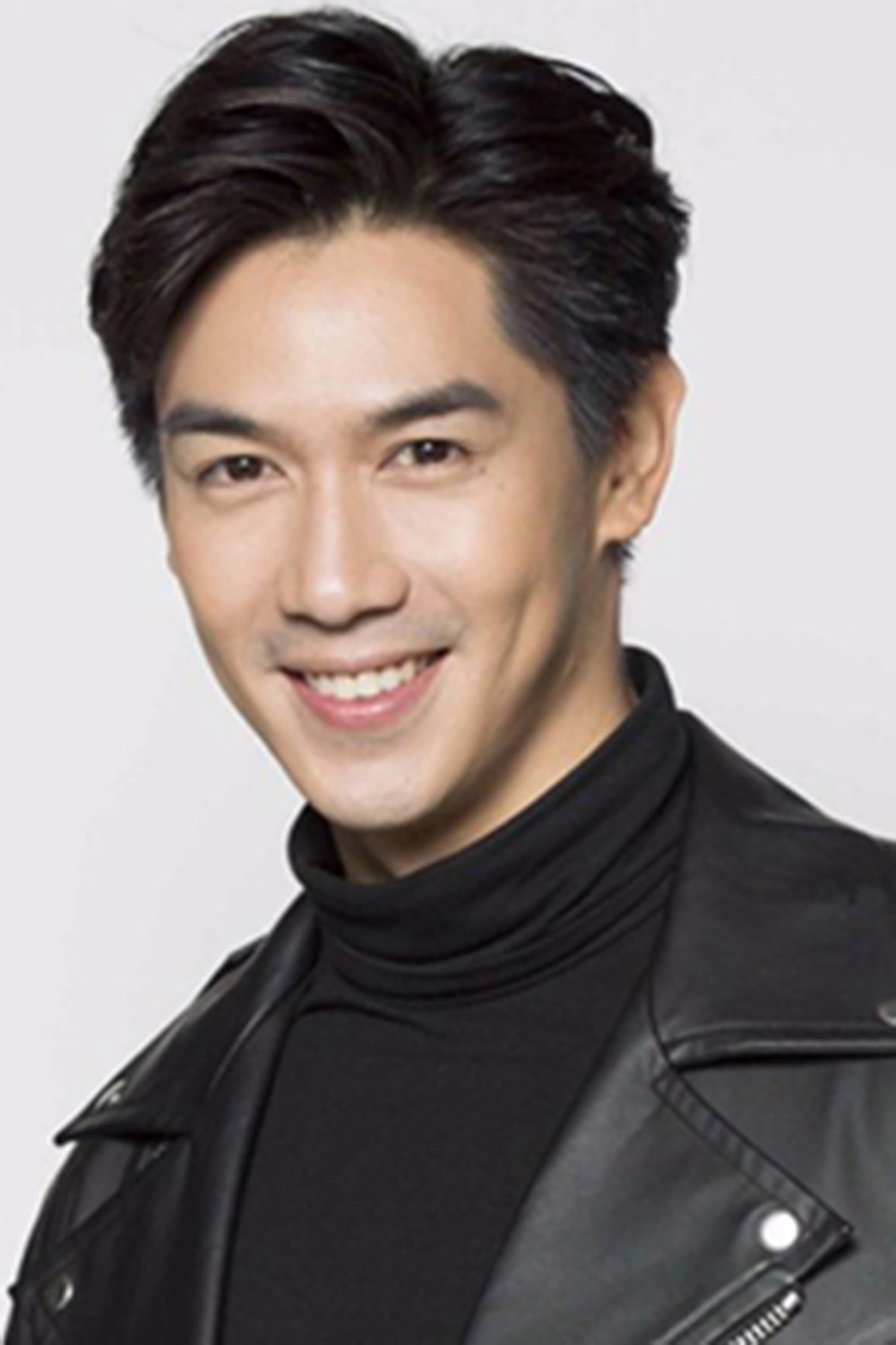 เปรมณัช สุวรรณานนท์ as Ohm in Nai Suan Kwan