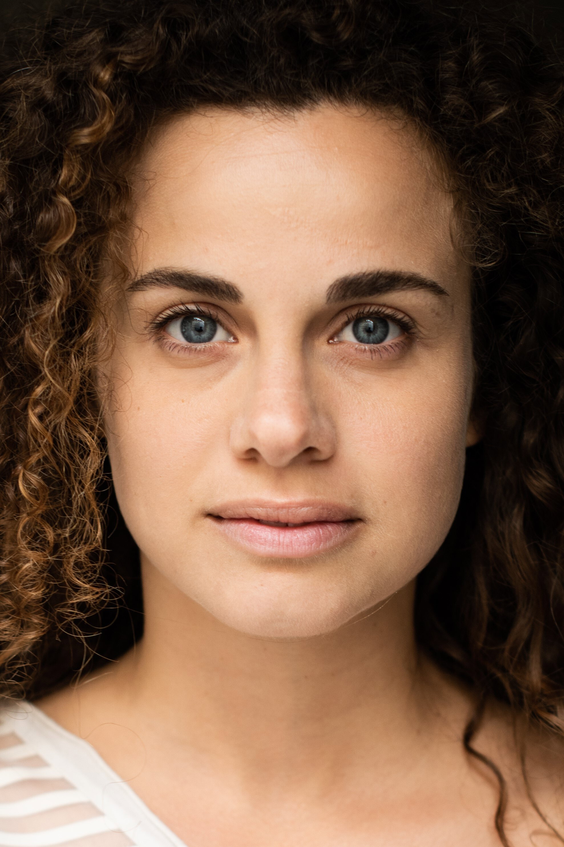 Elisabeth Kanettis as Kathi in Why Not You
