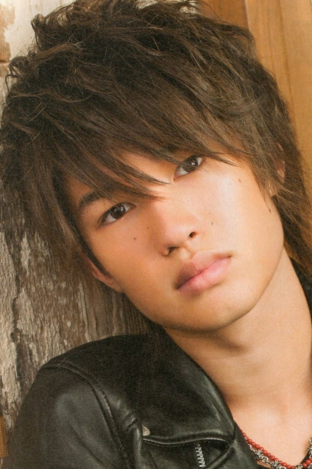 Lewis Jesse as Haruhiko Sakamoto（坂本 春彦） in Pin to Kona