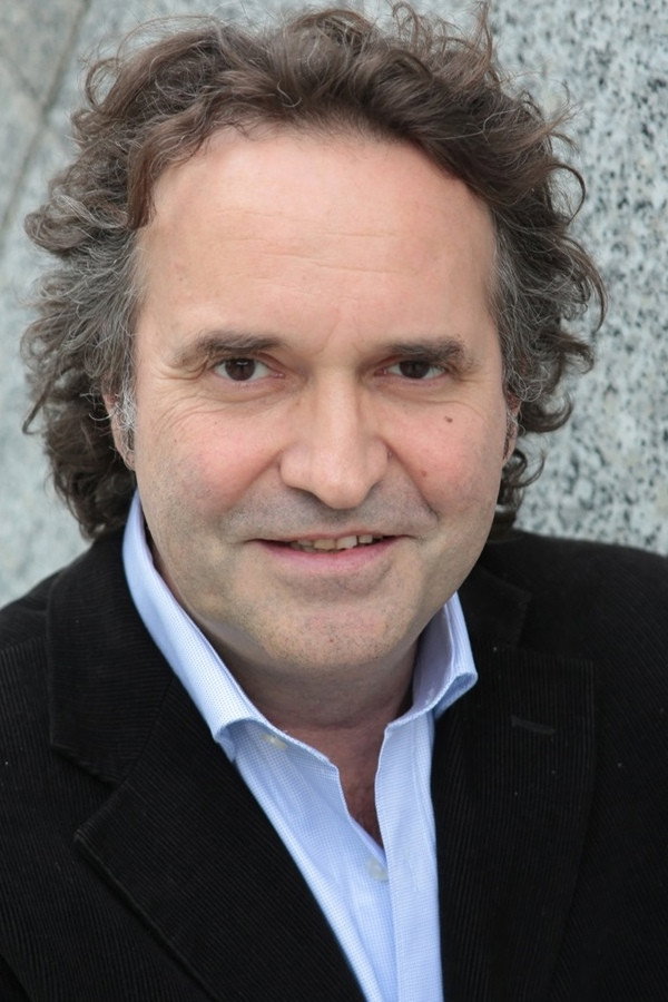 Grégoire Bonnet as Jacques Kowalski in Le Code