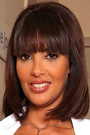 Yasmine as Fille marocaine in A Lost Man