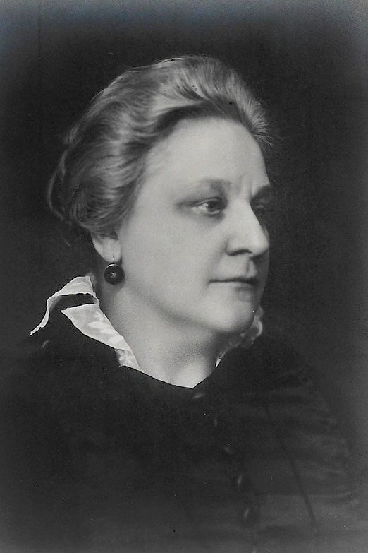 Jenny Tschernichin-Larsson as Anjuta's stepmother in The Ballet’s Prima-donna