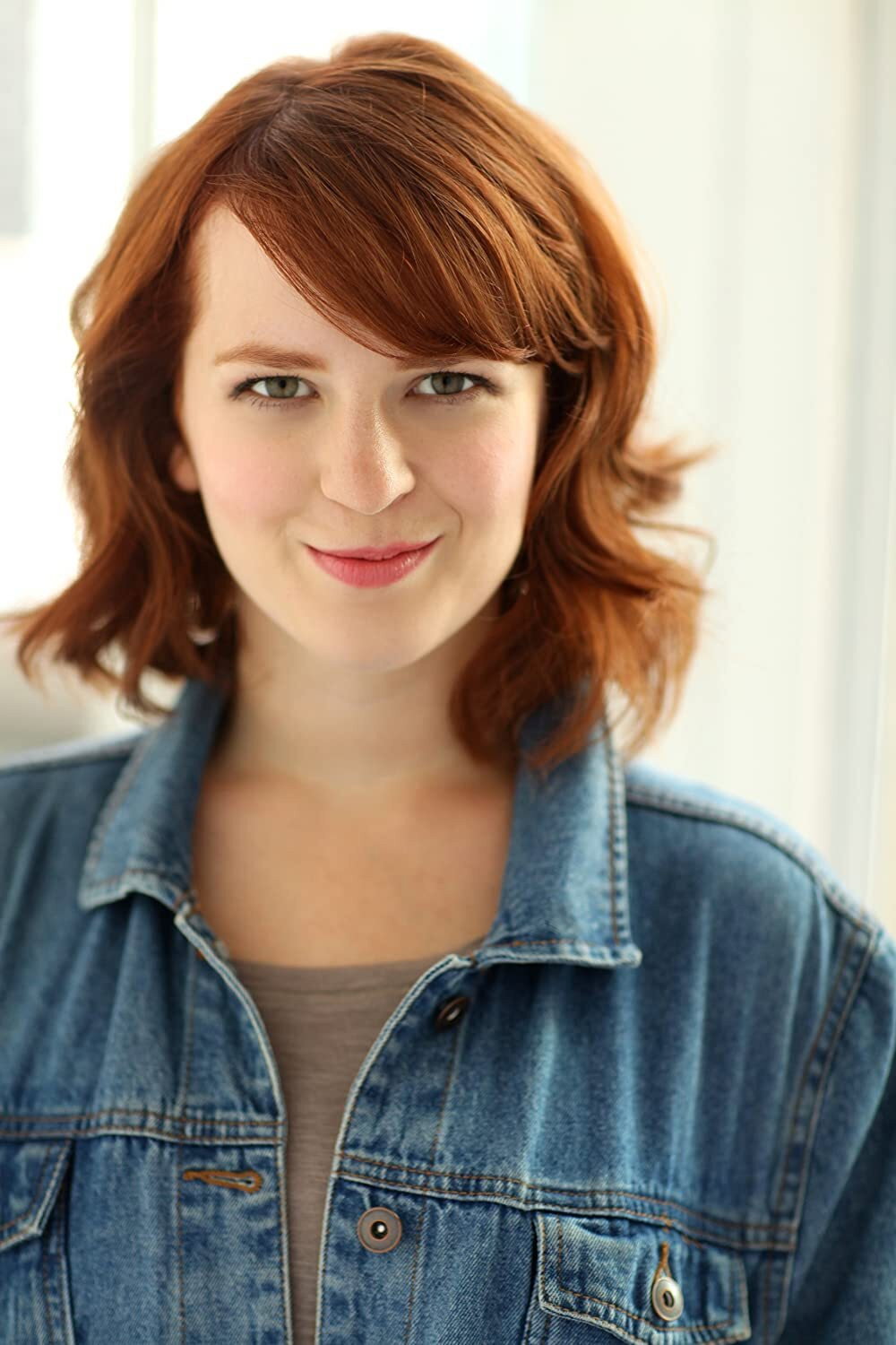 Emily Walton as Lisa in 5 Doctors