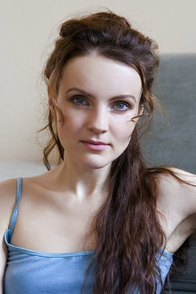 Veronika Bellová as Tiffany in No Trainers