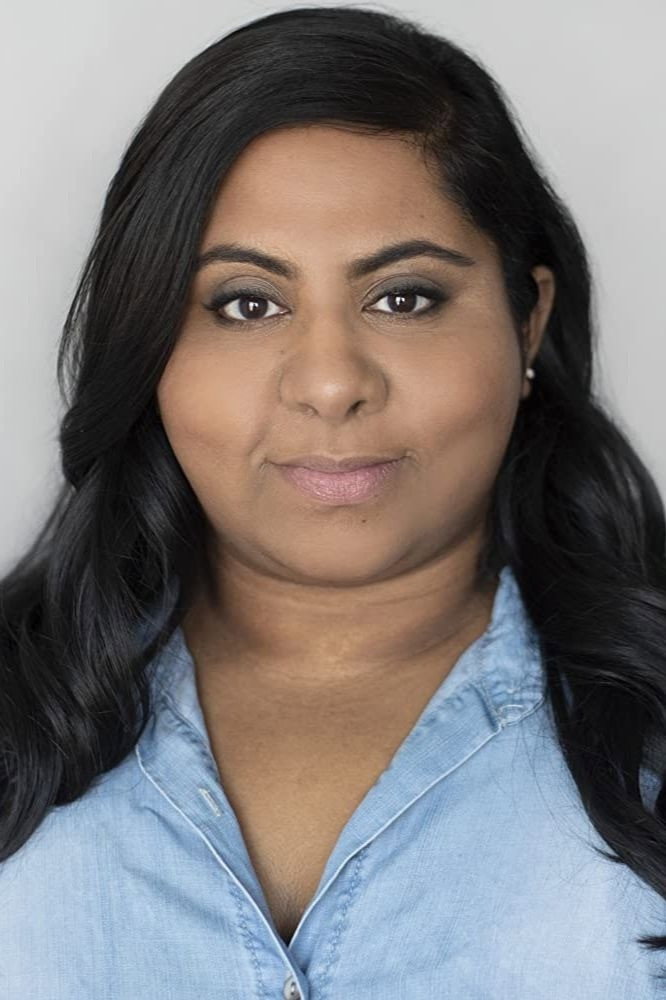 Tanu Ravi as Customer in Christmas 9 to 5