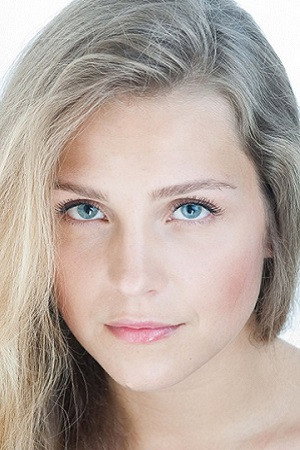 Елена Дудина as Лариса in I Will Grant You Love