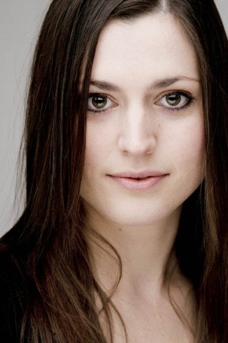 Sara Dylan as Lorrie in Gnaw