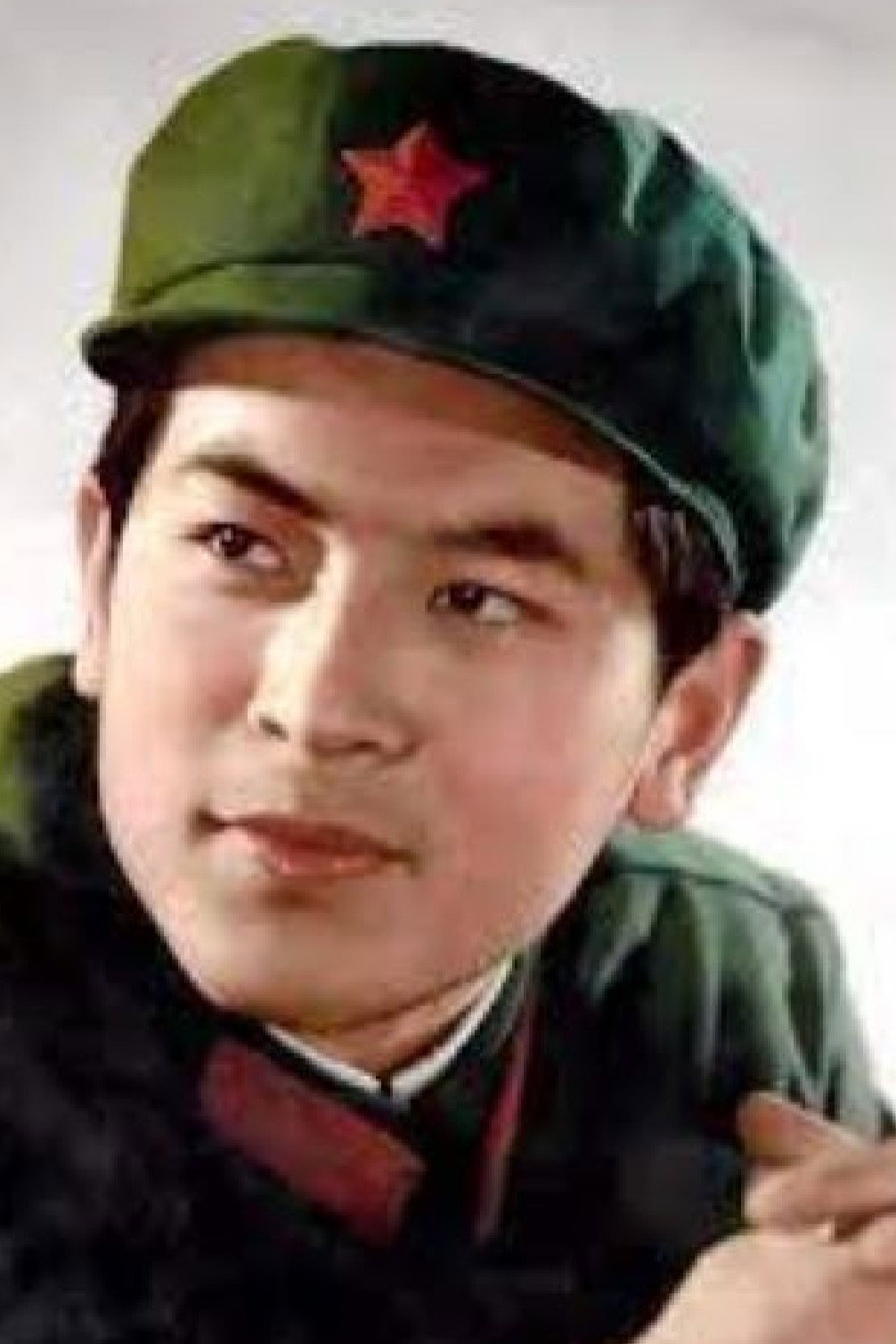 Guo Xuxin as Yang Xiao-Sen in Spring Comes Back