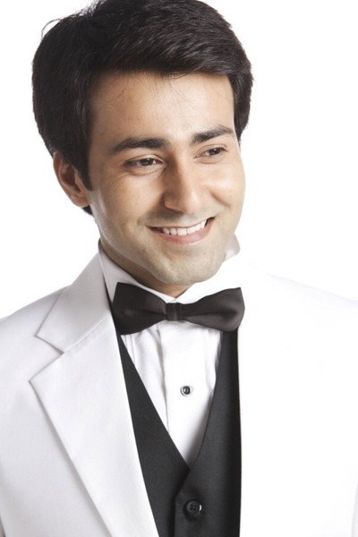 Krishna Bharadwaj as Maharaj Mahaveer Singh in Dhruv Tara - A century beyond time