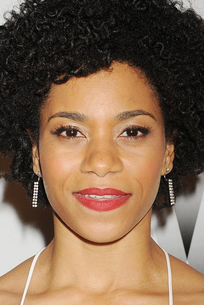 Kelly McCreary as Tyra Dupre in Emily Owens, M.D.